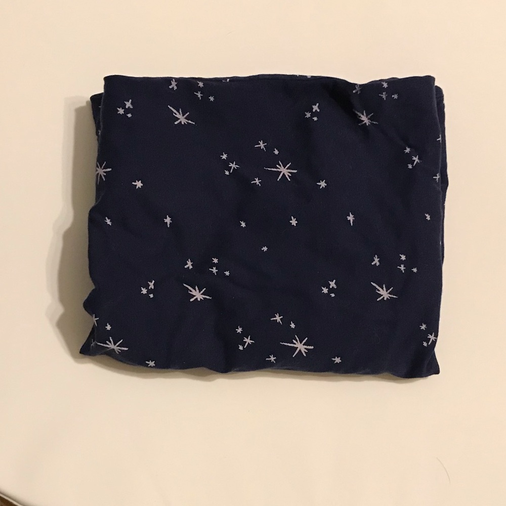 SNOO Bassinet Sheet in Navy Blue with Stars
